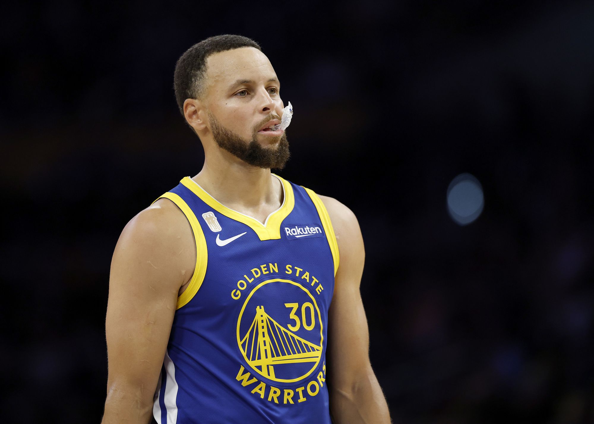 Warriors cập nhật báo cáo chấn thương: Curry & Green có thể thi đấu, Kuminga nghi ngờ